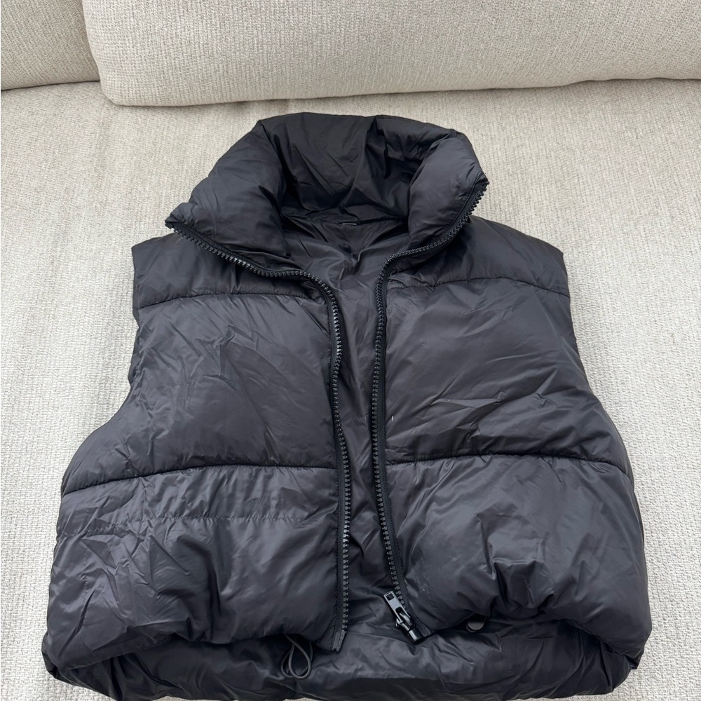 Abercrombie & Fitch Black Puffer Vest